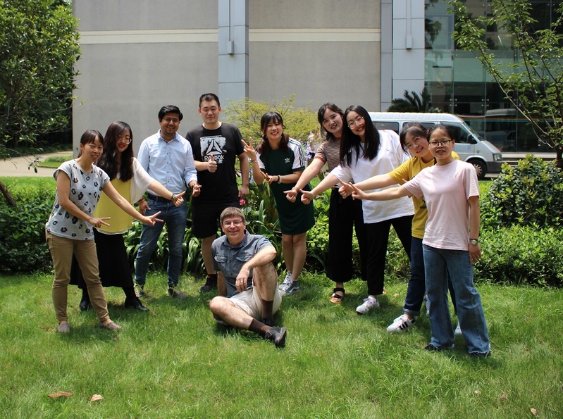 b7b720865f1a4e3d8ca56317795f9e45.jpg b7b720865f1a4e3d8ca56317795f9e45.jpg